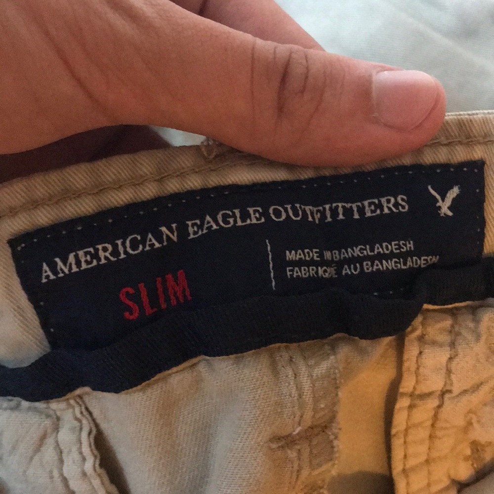 Slim fit American eagle khakis - Picture 4 of 5